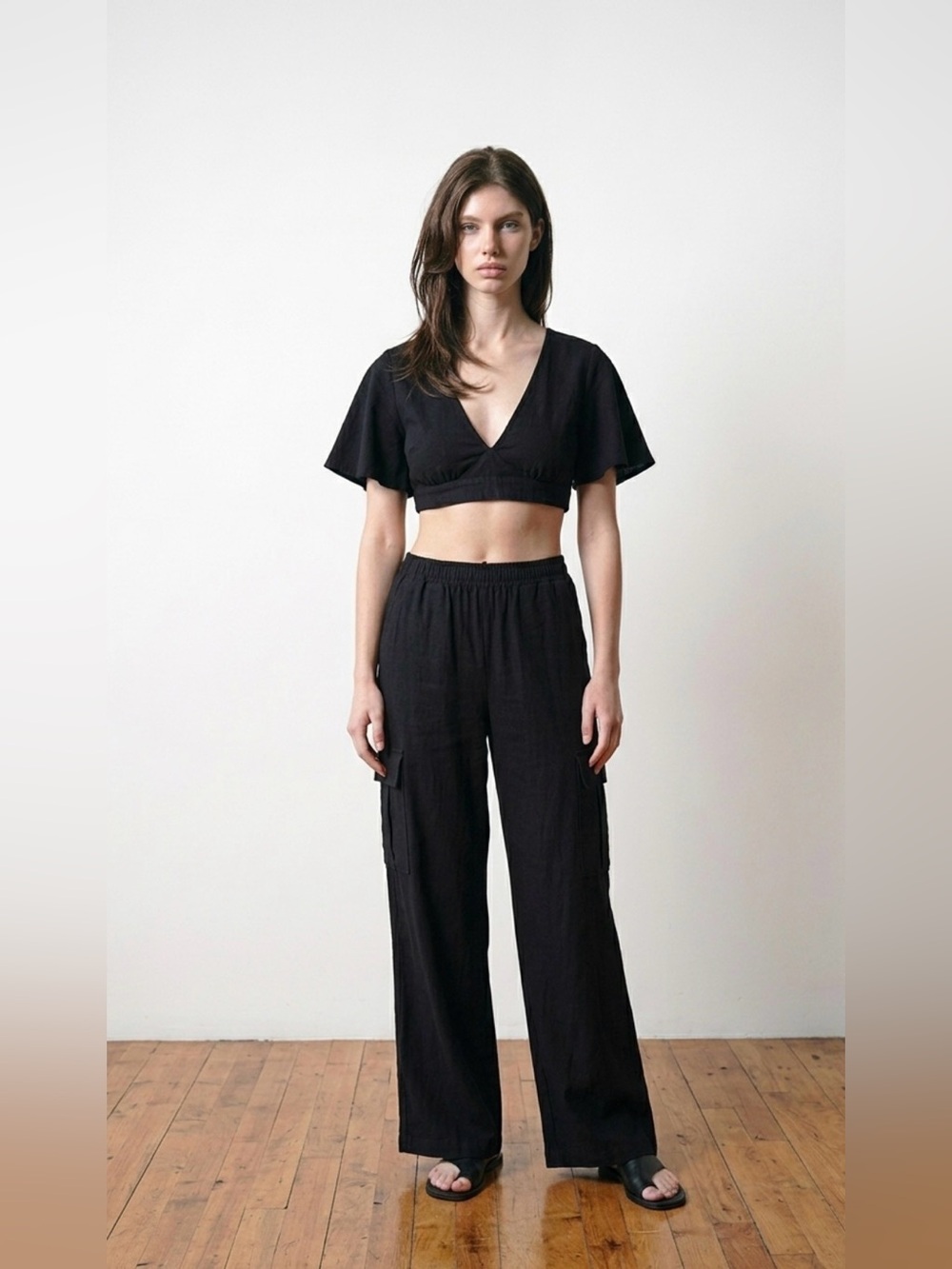 Aerie Two Piece Set - Crop Top and Black Wide-Leg Cotton Pants for Women